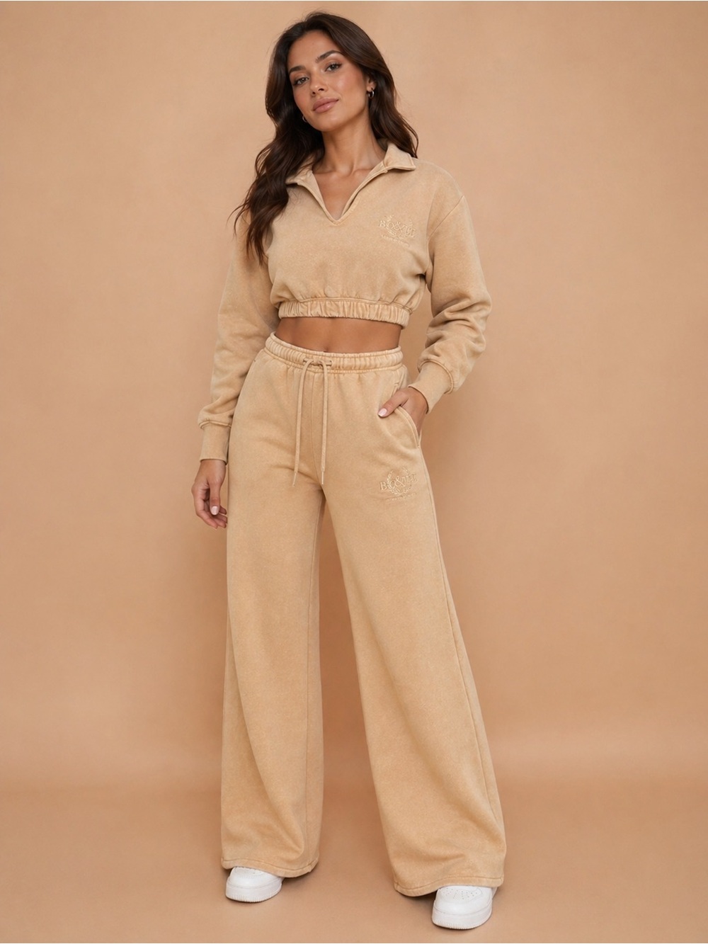 Bo+Tee Set: Joggers & Cropped Sweatshirt